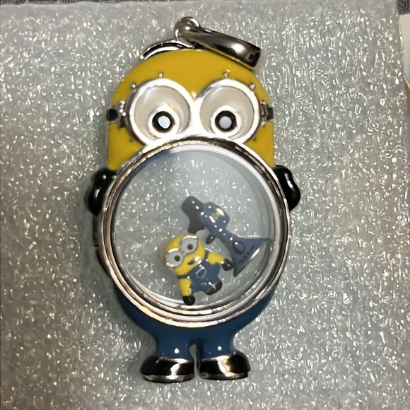 Origami Owl Minion Locket - Picture 3 of 3